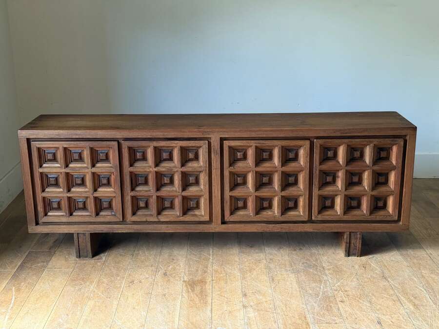 Sideboards / Enfilades