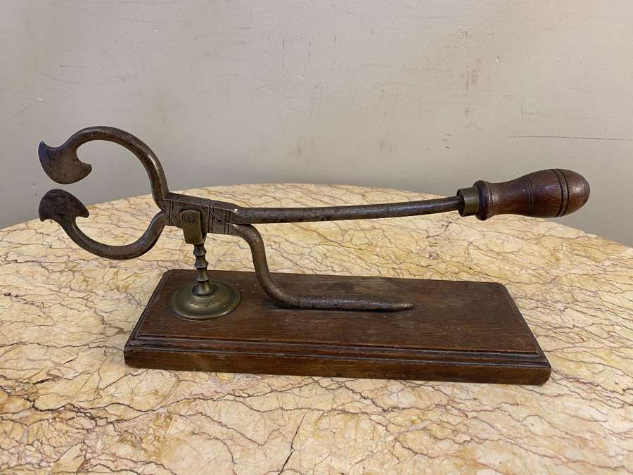 C1780 A Pair of Early Mounted Sugar Cutters