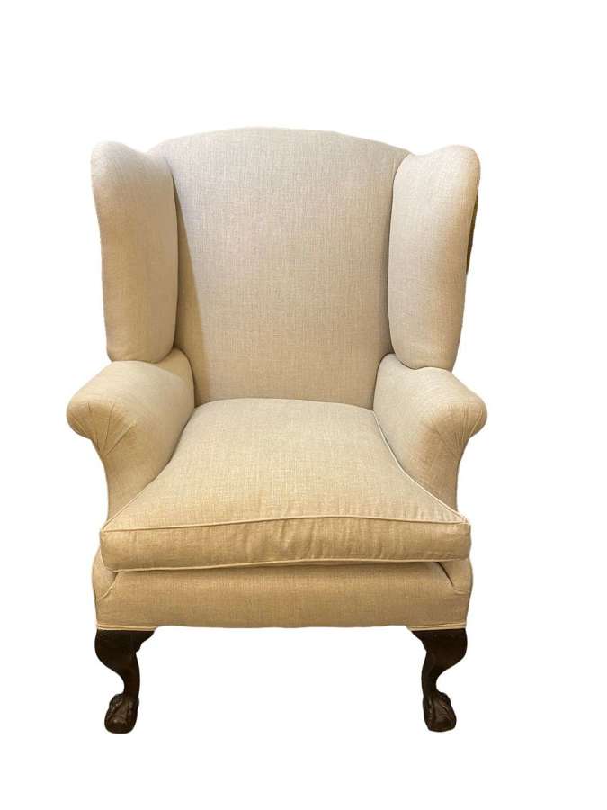 C1840 A Generous English Wing Chair