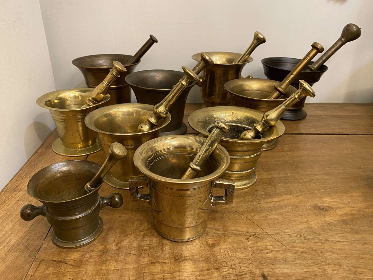 C1880 A Collection of 10 Bronze Mortar & Pestle