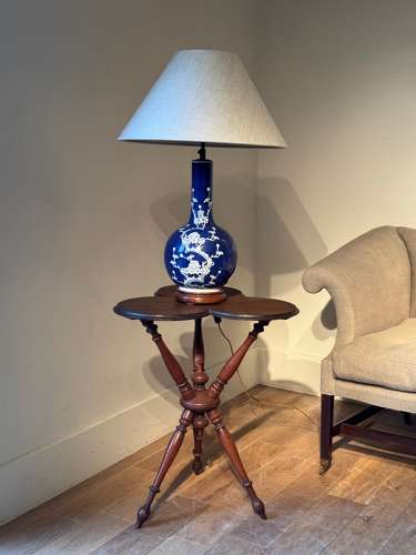 C1950 A French Blue & White Oriental Ceramic Lamp