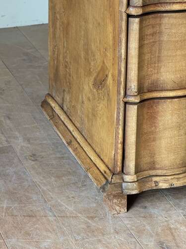 C1780 A Wonderful Dutch Oak Wave Front 3 Drawer Commode