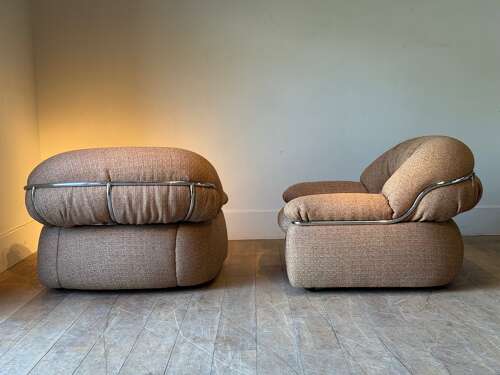 C1970 A Stylish Pair of Italian Armchairs in Wool