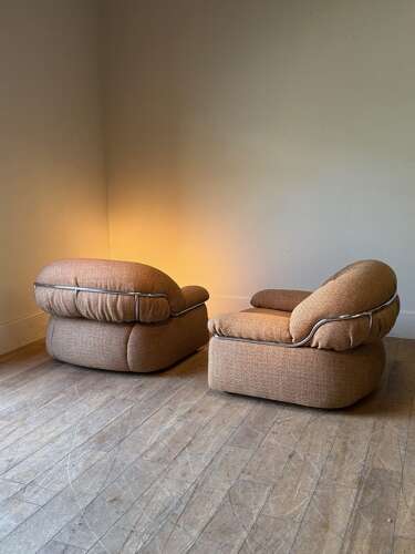 C1970 A Stylish Pair of Italian Armchairs in Wool
