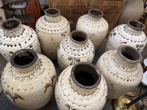 C1800 A Rare Chinese Storage Pot from Cizhou