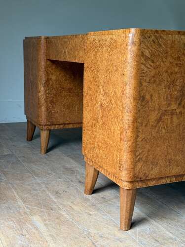 C1930 A Wonderful French Amboyna Deco Desk