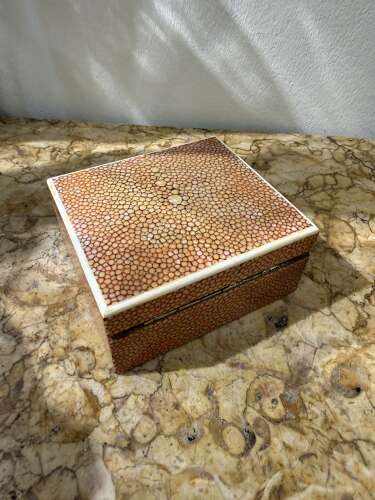 C1930 A French Pink Shagreen Box