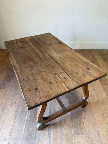 C1720 A Stylish Spanish Walnut Table / Desk / Console