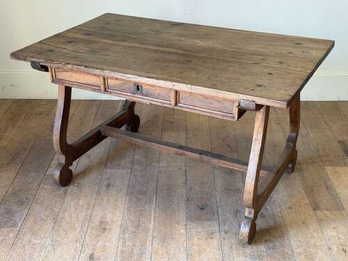 C1720 A Stylish Spanish Walnut Table / Desk / Console