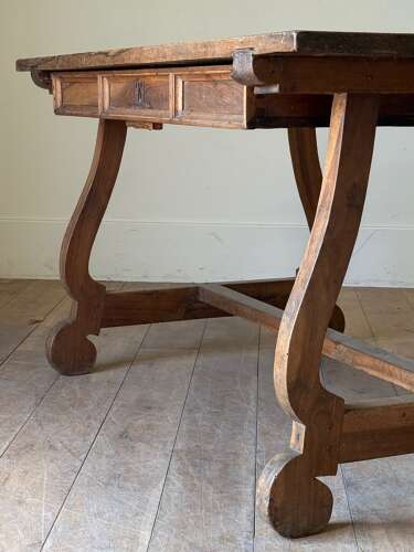 C1720 A Stylish Spanish Walnut Table / Desk / Console