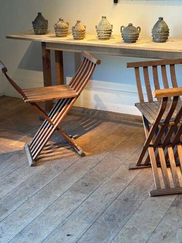 C1910/30 A Pair of Elegant Spanish Pine Folding Stools
