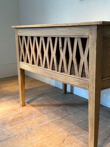C1770 A French Oak Bread Proving Console