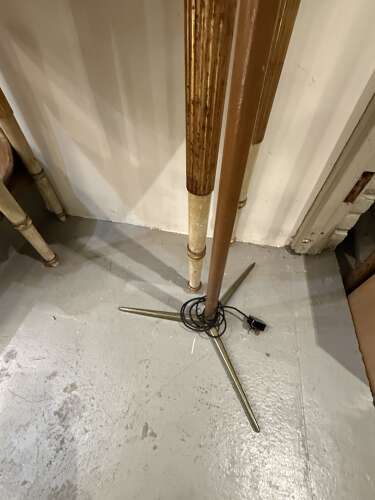 C1960 An Italian Brass & Leather Telescopic Floor Lamp By Gino Sarfatti