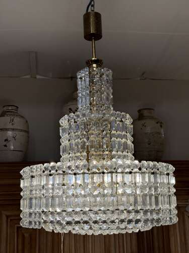 C1960 An Italian Crystal Panel Chandelier